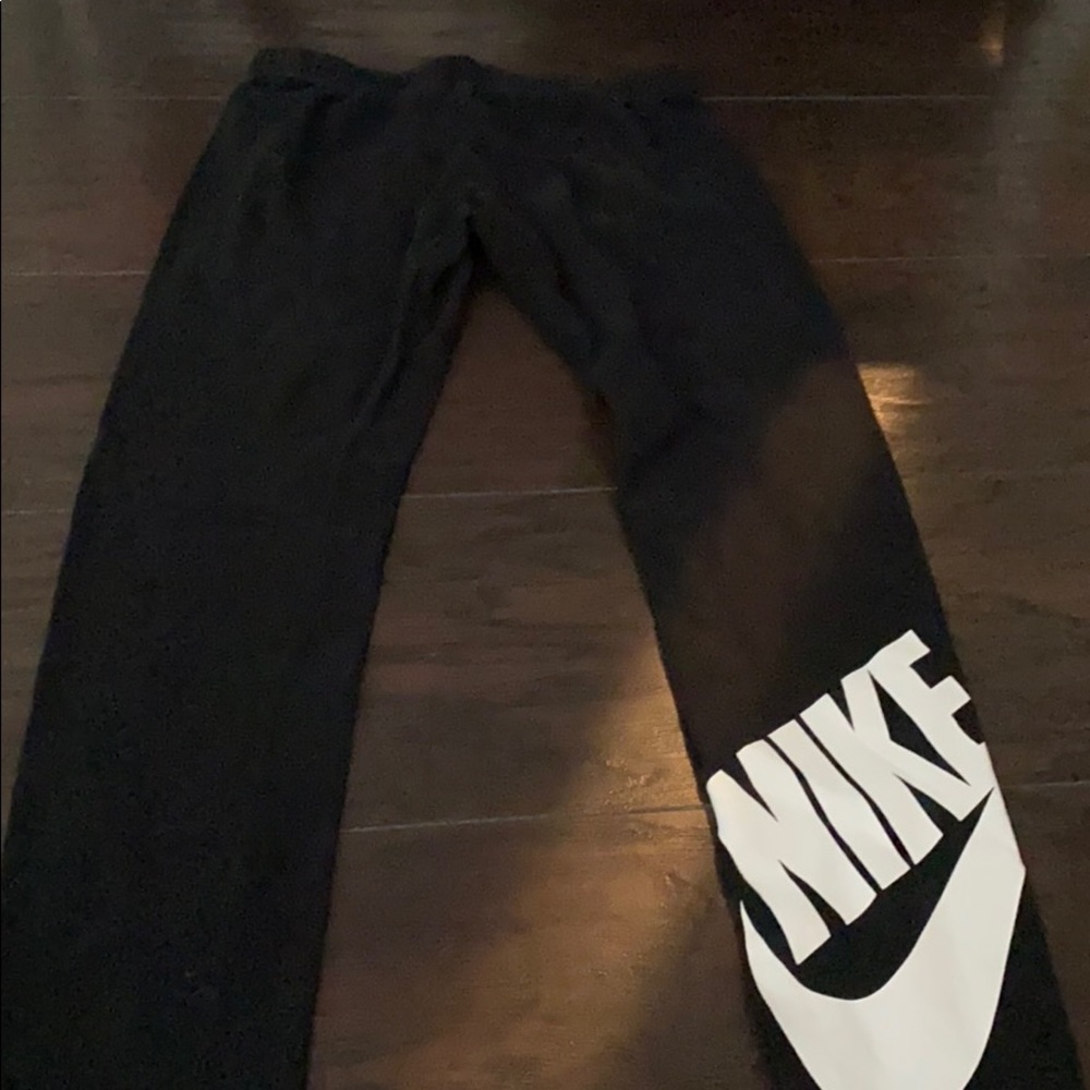 Black nike leggings